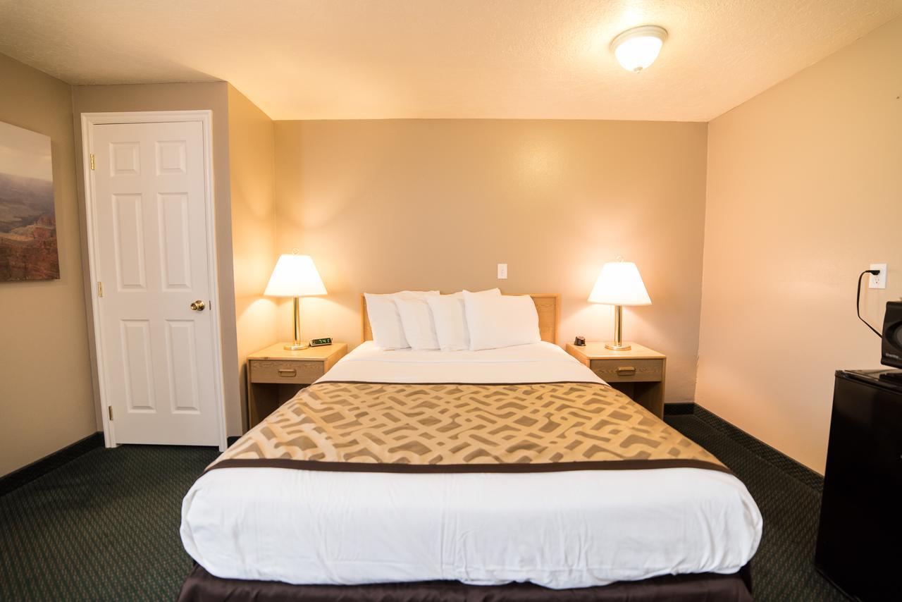 Red Ledges Inn Tropic Extérieur photo