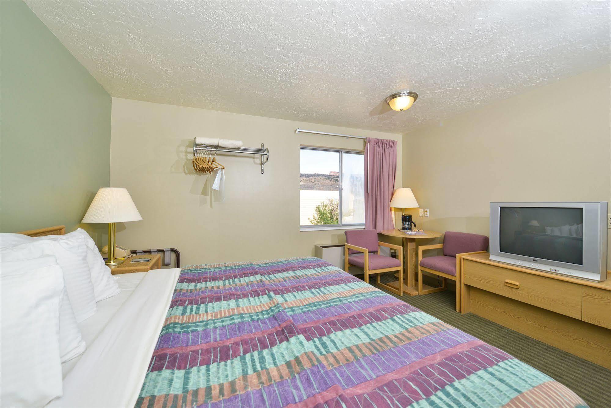 Red Ledges Inn Tropic Extérieur photo